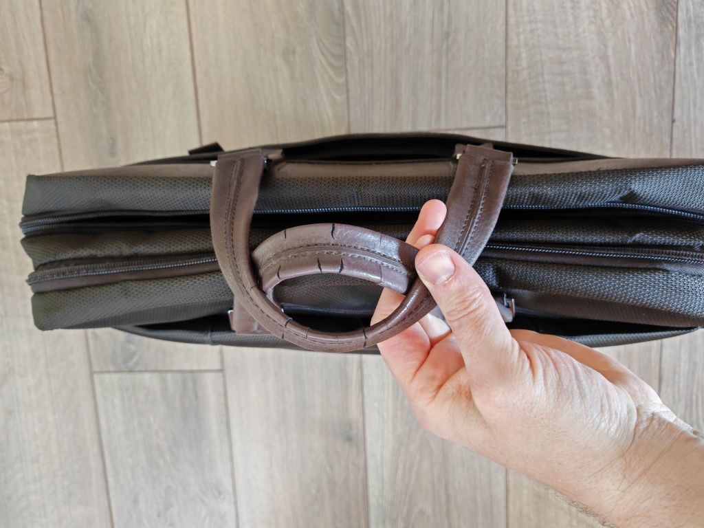 Torba na laptopa RONCATO Harvard 43x31x16 cm brąz, funkcjonalna, super