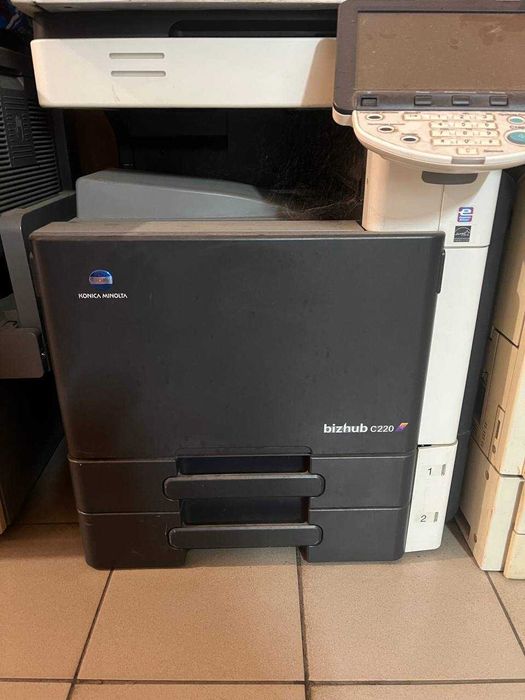 Konica Minolta bizhub c220