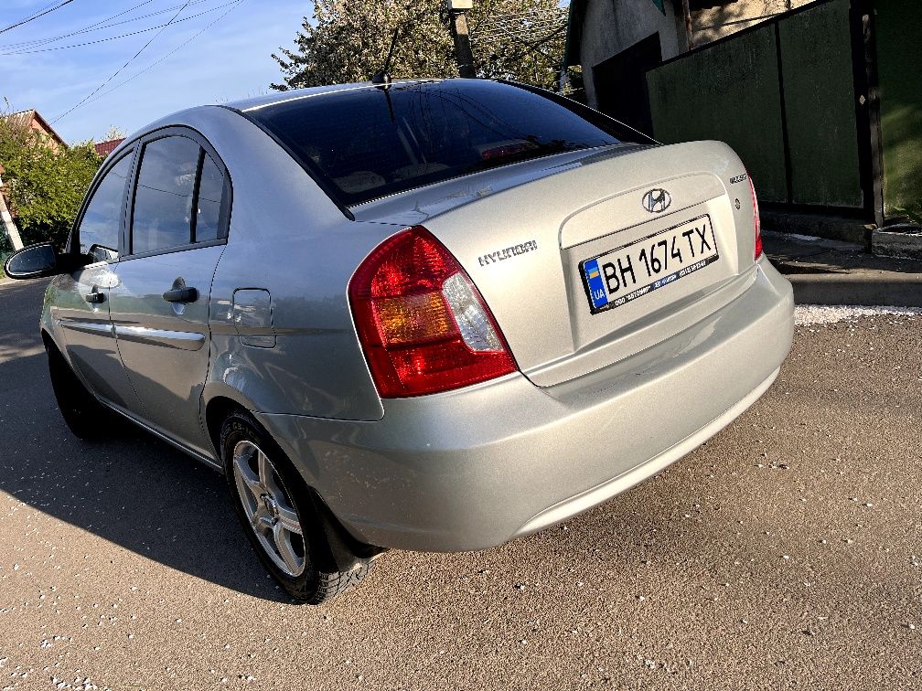 Hyundai Accent Automatic