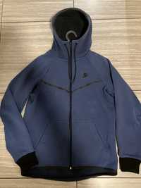 Продам nike tech fleece