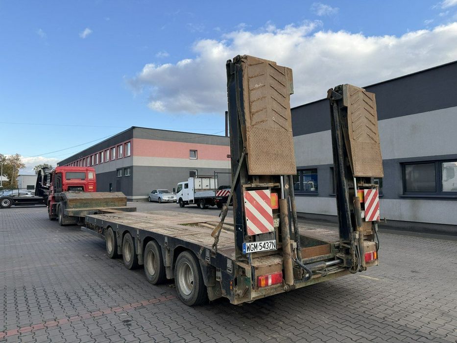 Nooteboom OSD-73-04V  Niskopodwozie Nooteboom 4 osiowe, koryto, najazdy