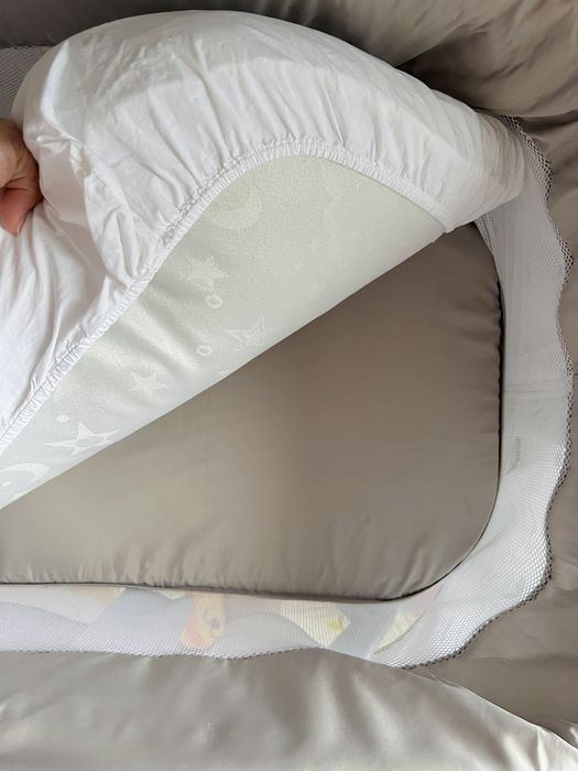 Ліжечко для немовлят приставне