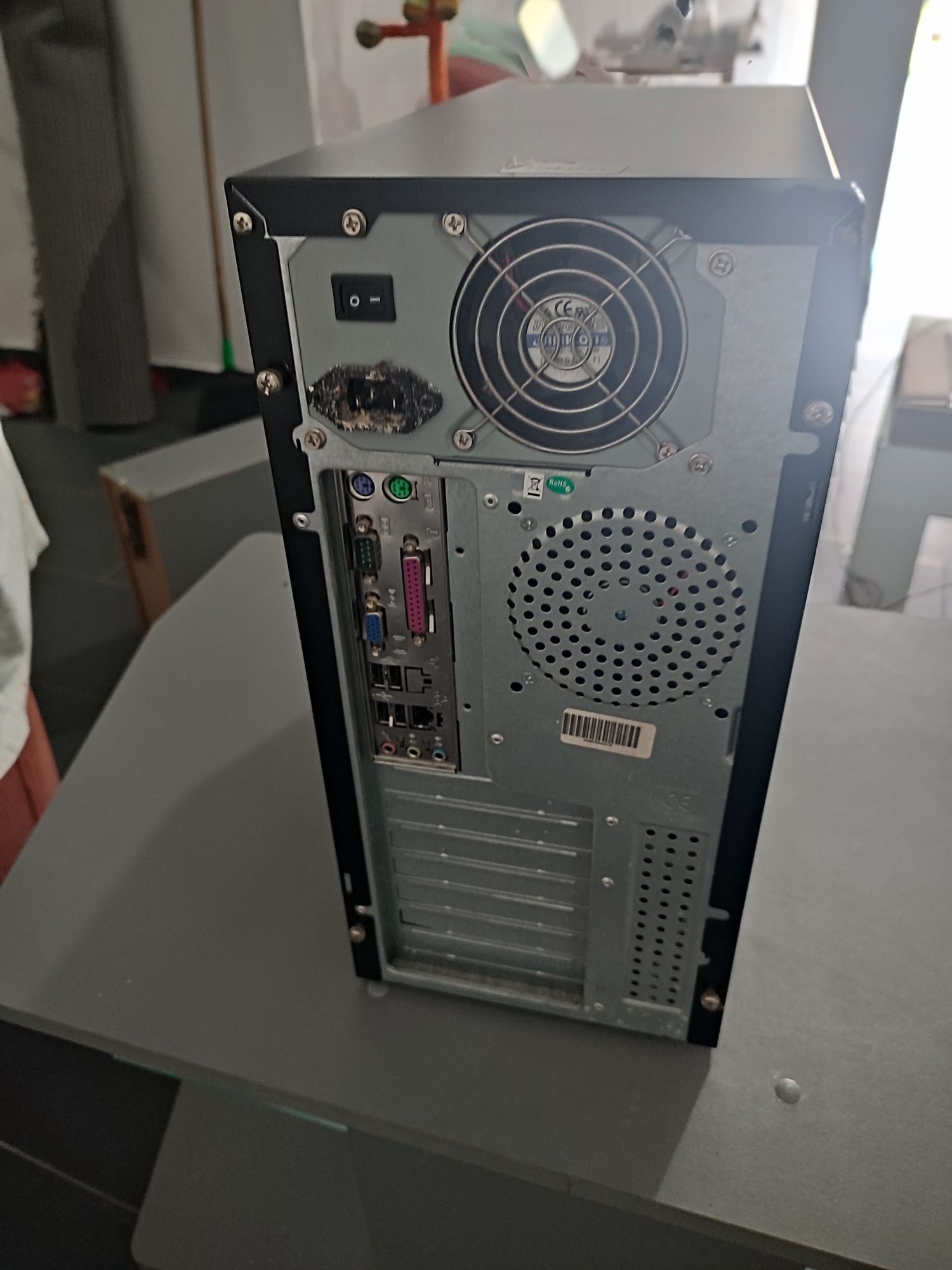 Computador sem monitor