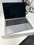 MacBook Pro 13 cali 256 GB Space Grey