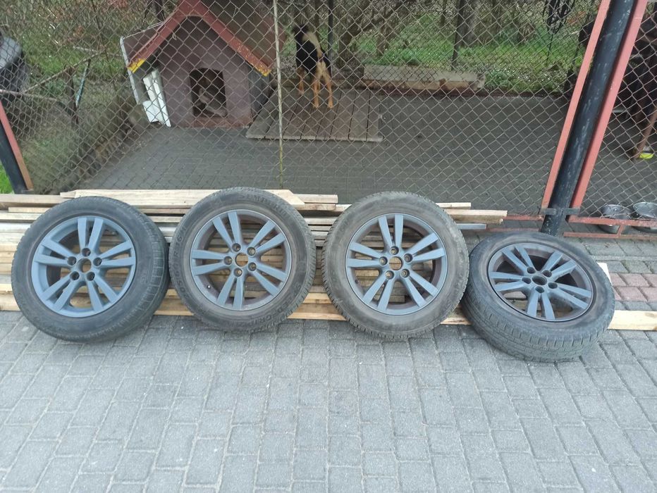 Toyota avensis  t27 alufelgi z oponami zima