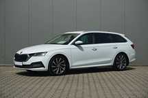 Skoda Octavia 2.0 TSI 190 KM 4x4 STYLE Matrix LED Virtual HAK Kamera Smartlink ACC