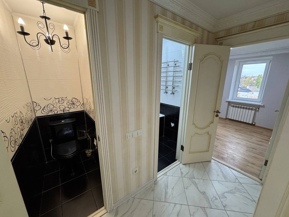 Продається 3х кімнатна квартира 61м² р-н 14 школи. Автономне опалення