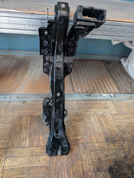 Крышка Лючек Nissan Leaf