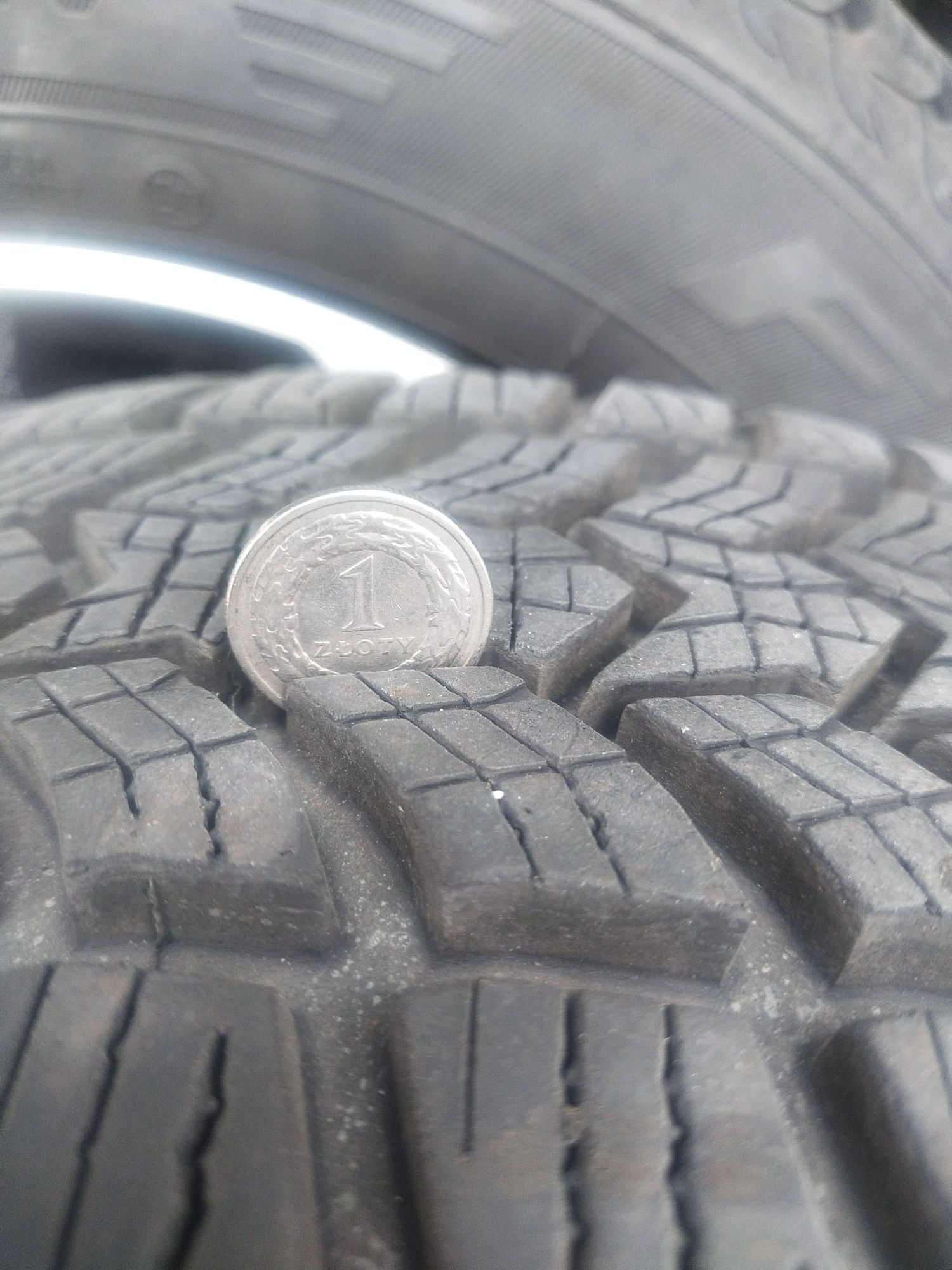 Opony zimowe 5x108