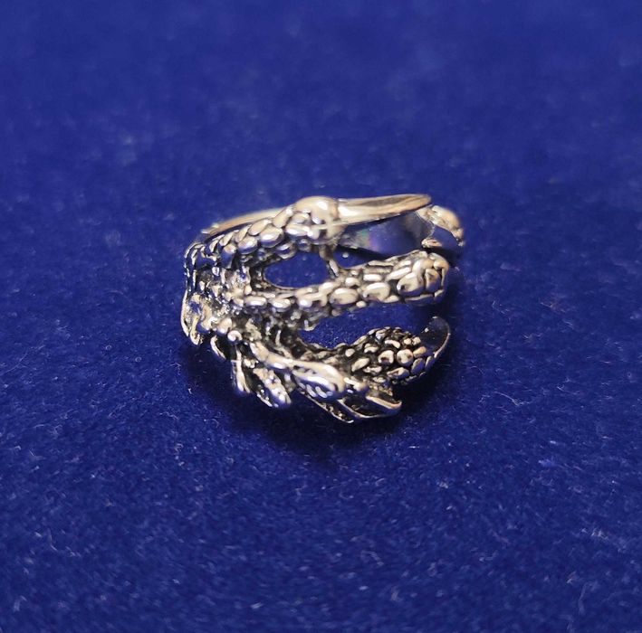 Кільце кольцо кілечко каблучка біжутерія рептилія кігті когти дракон