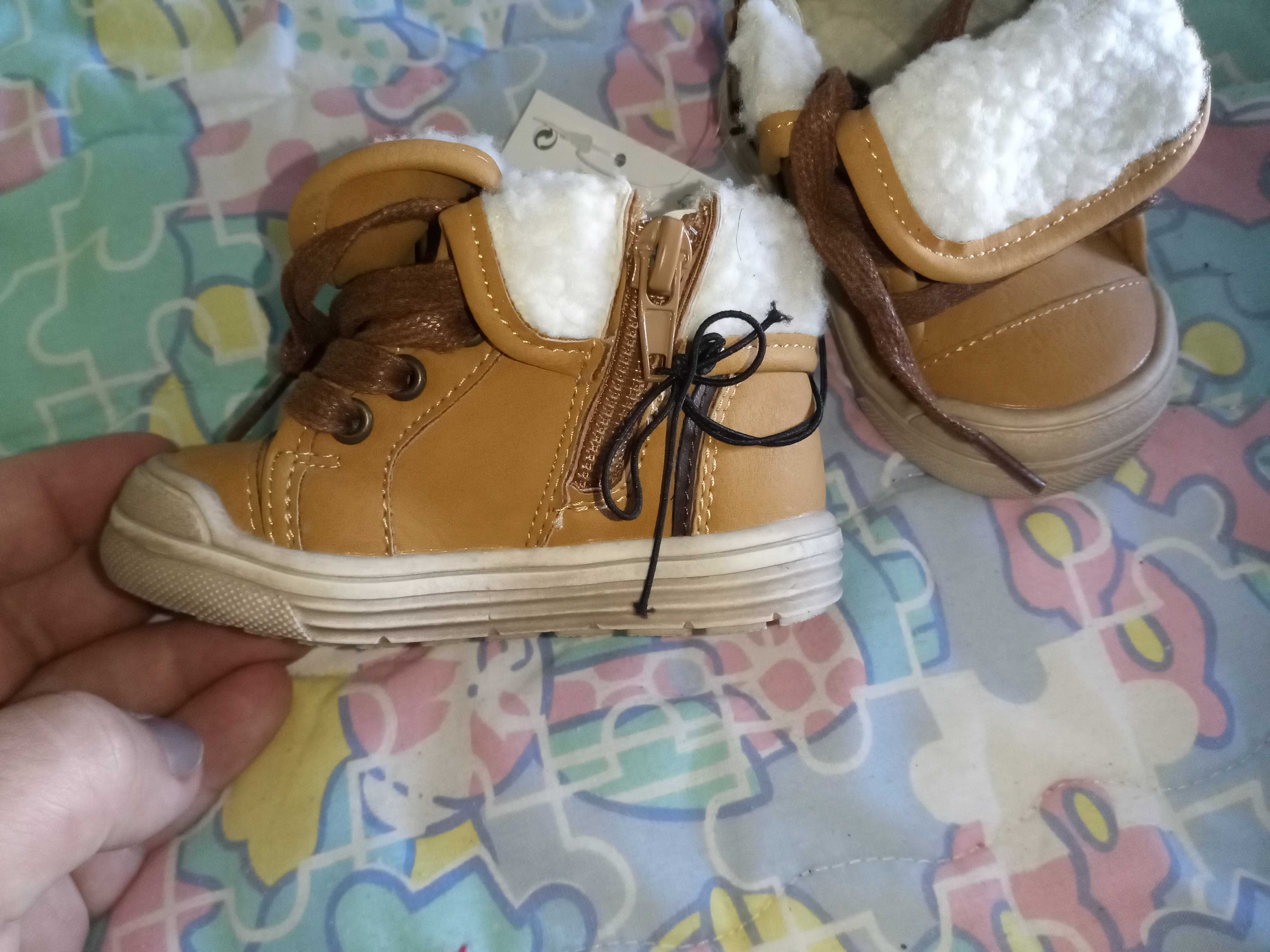 Botas de bebê novas 19