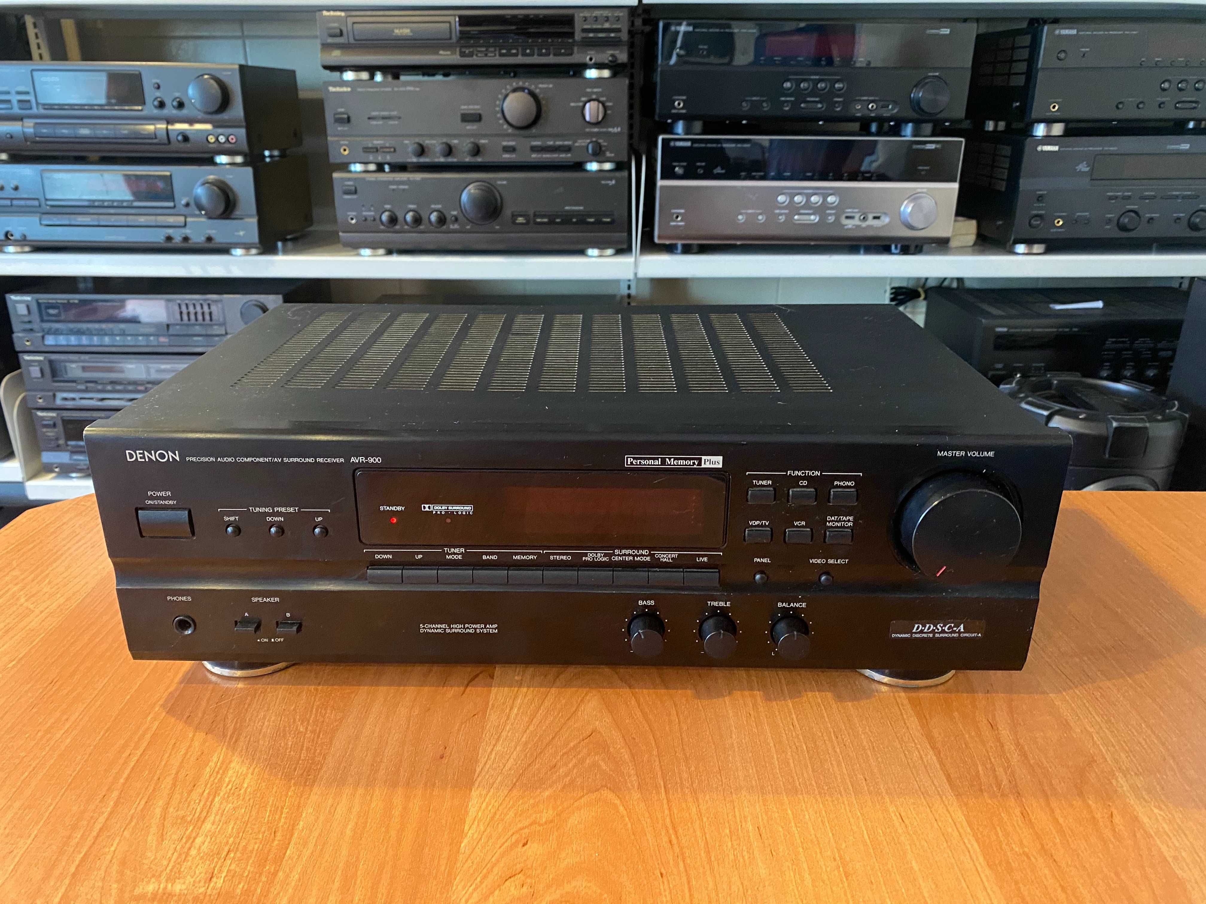 Amlituner Denon AVR-900 Audio Room