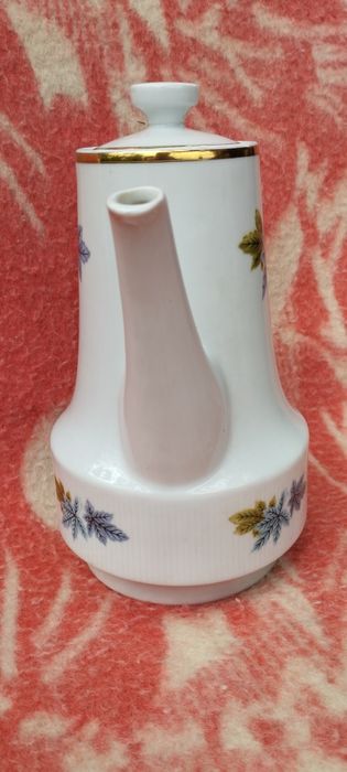 Dzbanek do herbaty kawy Chodzież sygnowany stan bardzo dobry