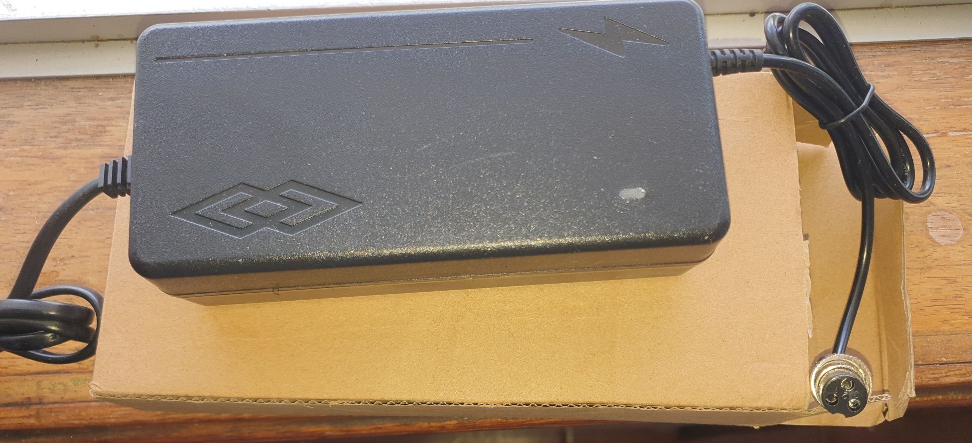 Carregador trotinete Xiaomi, Kugoo M4 e Laotie