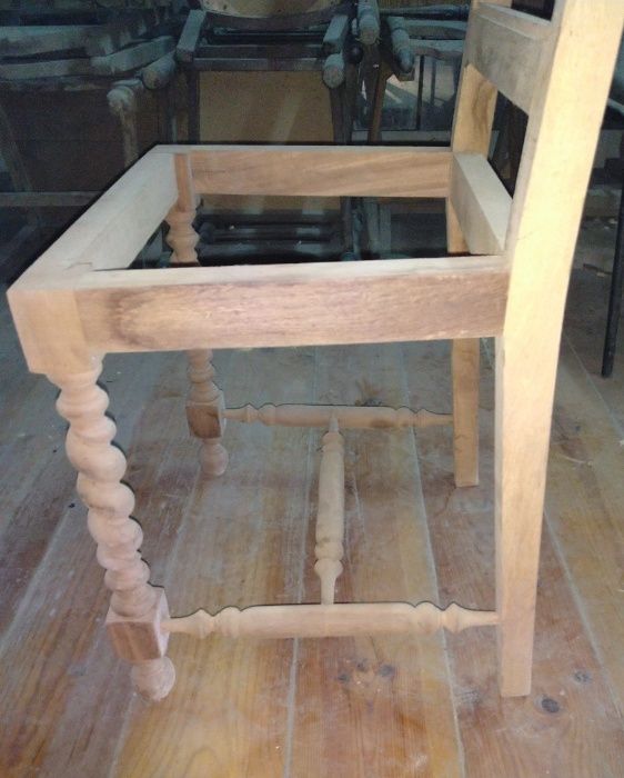 Cadeiras de estilo em madeira, para acabamento, bricolage, etc