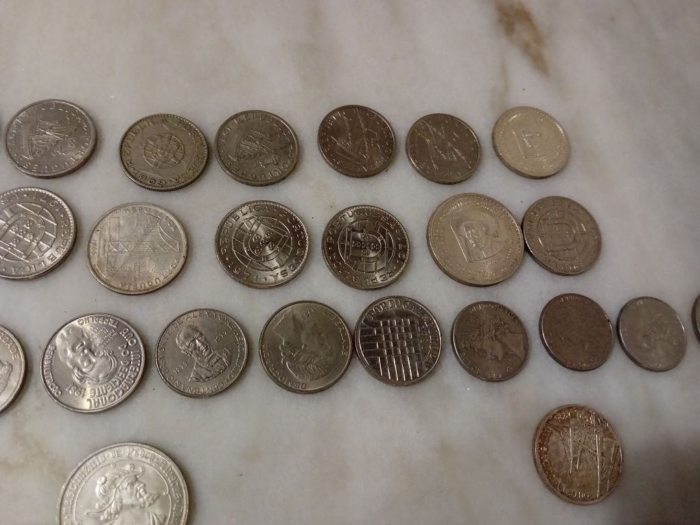 Conjunto de 52 Moedas Comemorativas