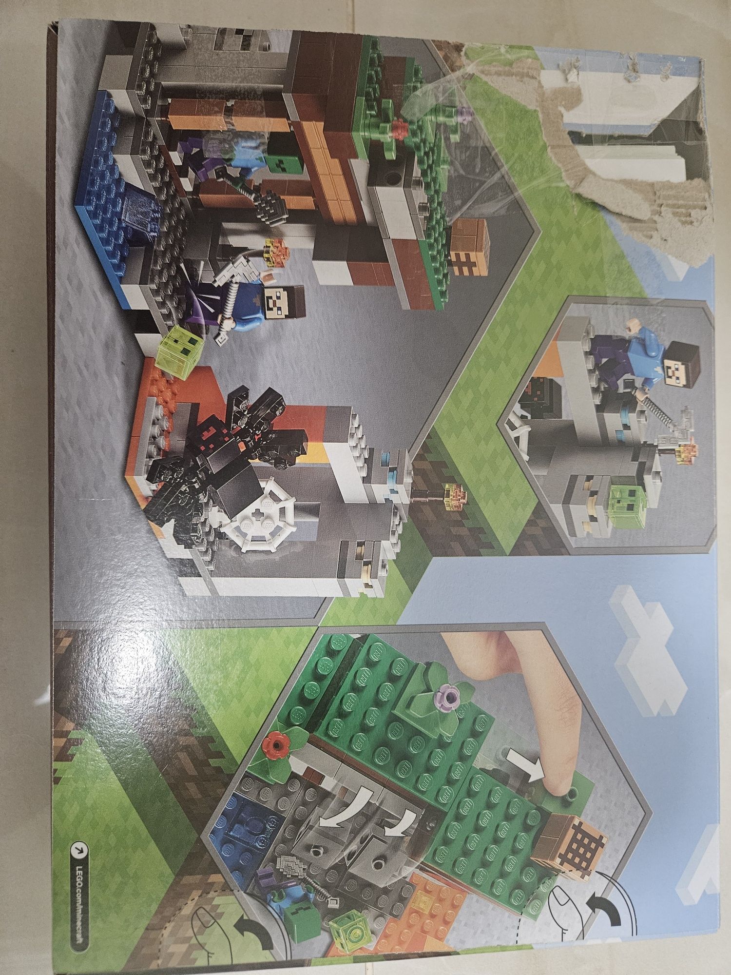 Конструктор LEGO Minecraft Покинута шахта (21166)