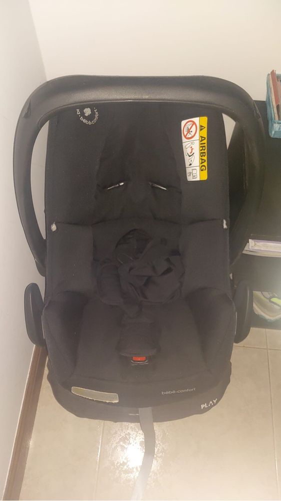 Conjunto de artigos para bebé