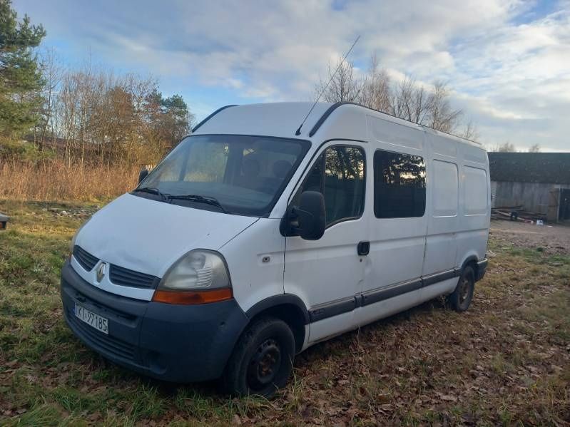 Sprzedam Renault Master z najlepszym silnikiem 25 dCi skrzynia biegów