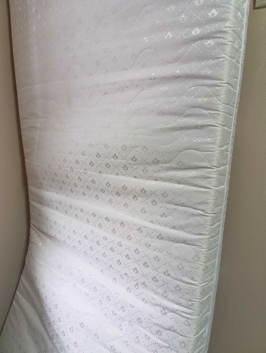 Materac sprężynowy 90x200