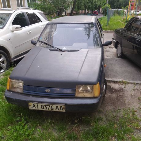 Продам автомобіль Славута 2004р.