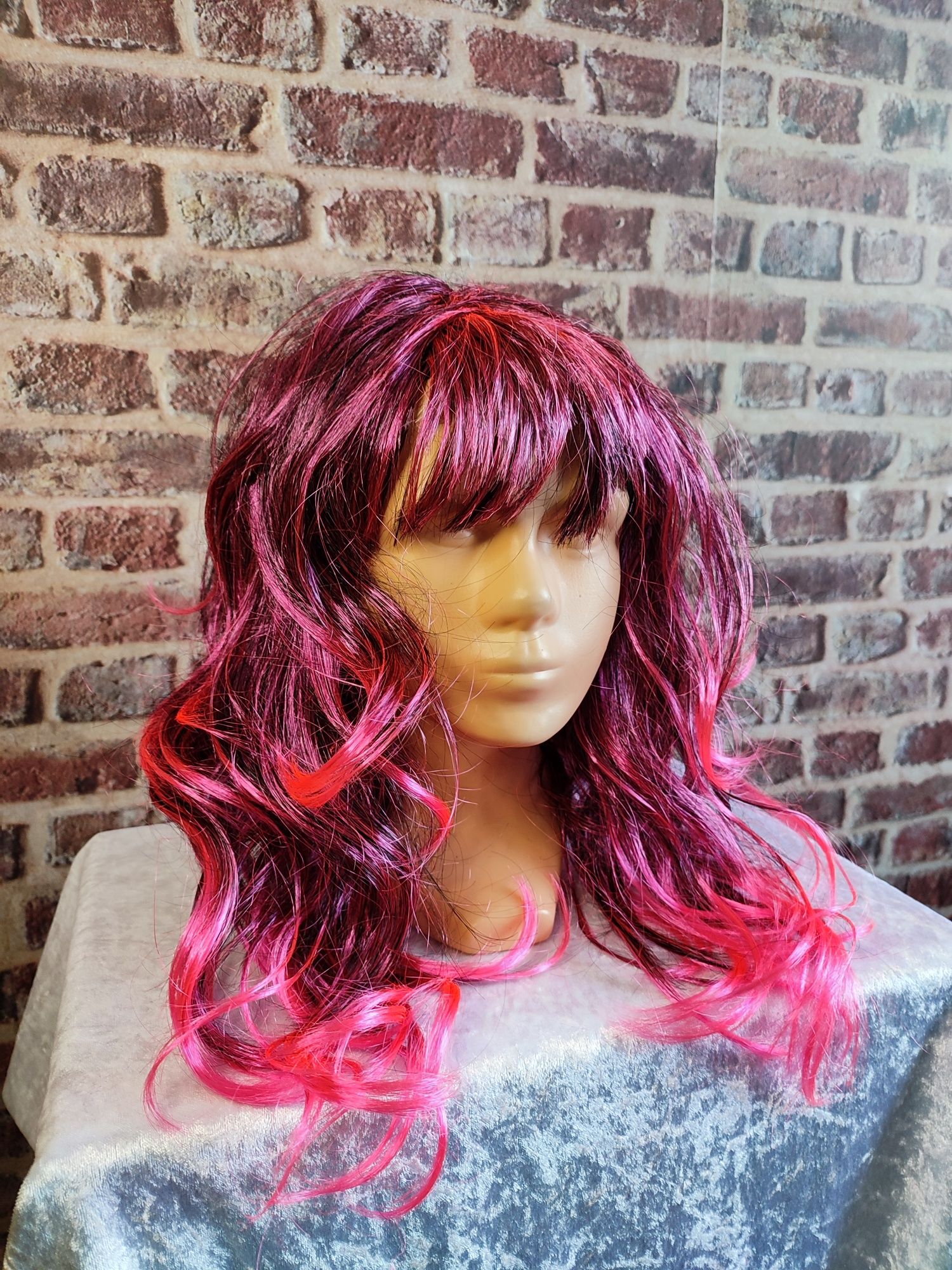 Peruka różowa Ariel karnawałowa sztuczne włosy