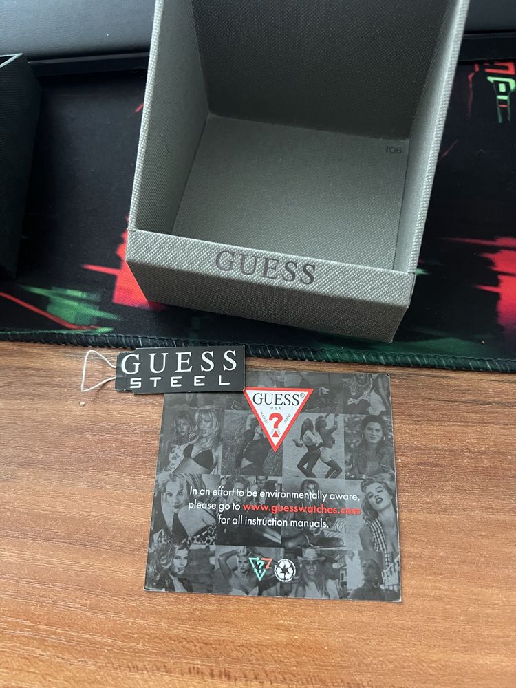 Часи часы GUESS унісекс