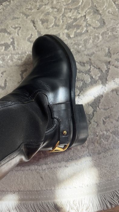 Сапожки Valentino