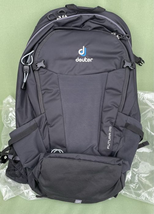 новый рюкзак Deuter Futura 28 цвет черный 7000 black 3400518 7000