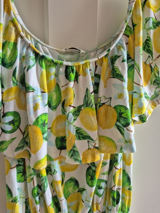 Sukienka w cytrynki roz M