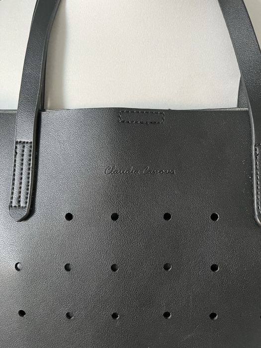 Claudia Canova ,Torba na ramię, Tote bag, perforowana , czarna