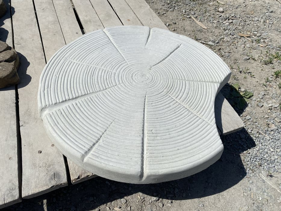 Тротуарная плитка для дорожек, дачи под дерево.