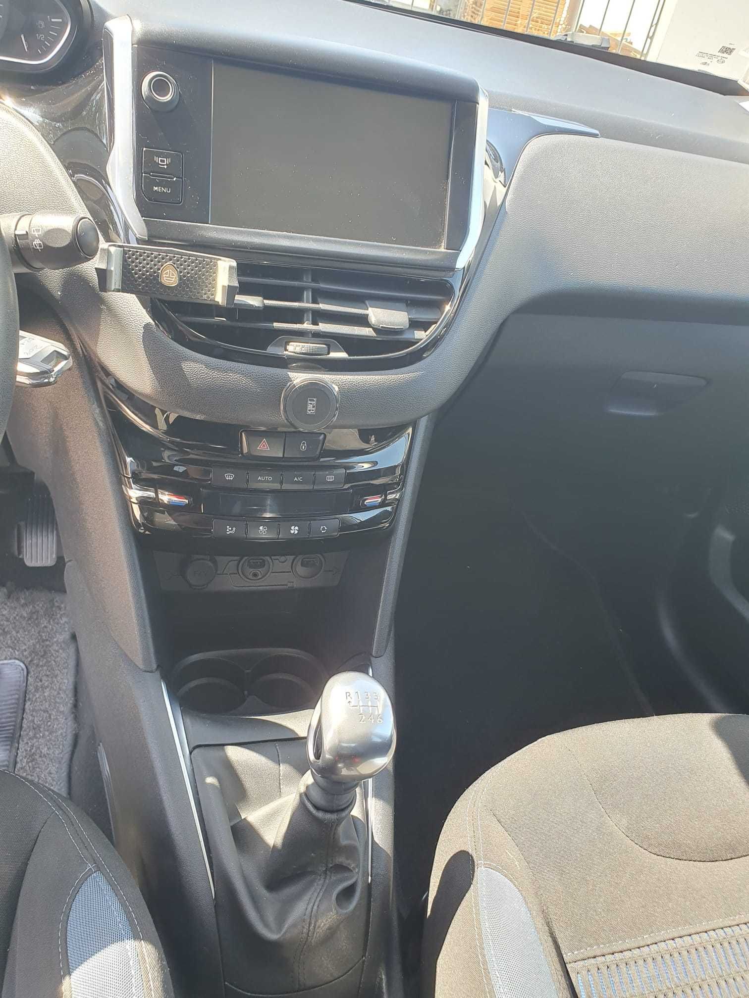 Peugeot 208 1.6 BlueHDi Style
