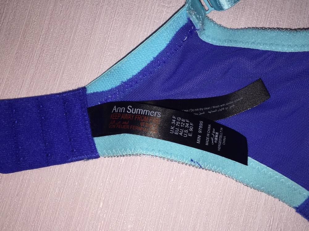 Неймовірно гарненький мереживний бюстгальтер Ann Summers