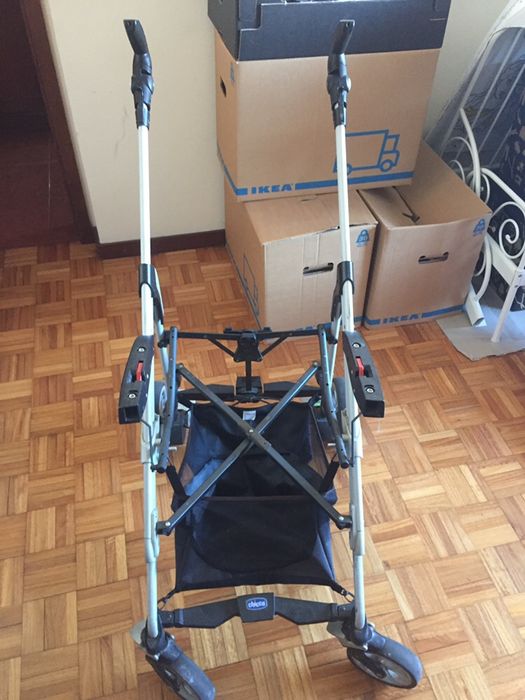 Carro Chicco (falta freio roda)