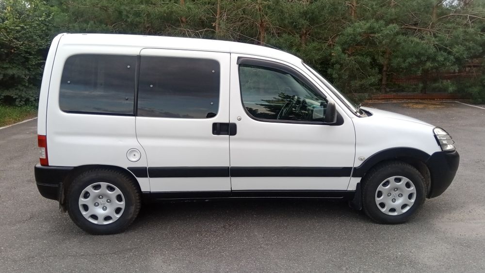 Пежо Партнер пасажир