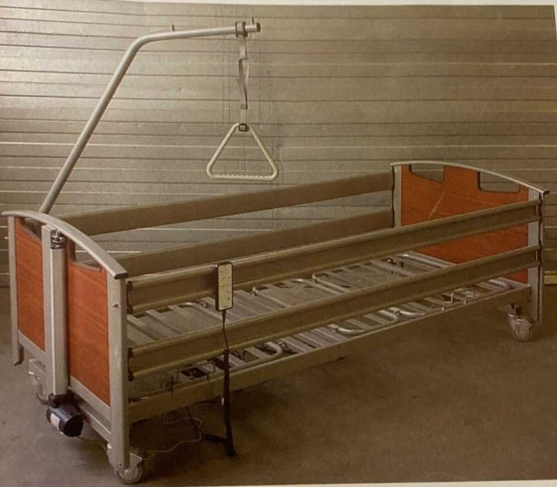 Łóżko rehabilitacyjne elektryczne PCC --- 30 sztuk