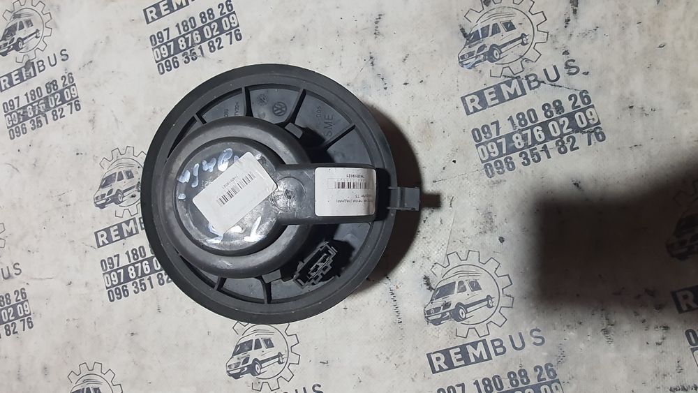 Моторчик печки, вентилятор Volkswagen Transporter t5 задній