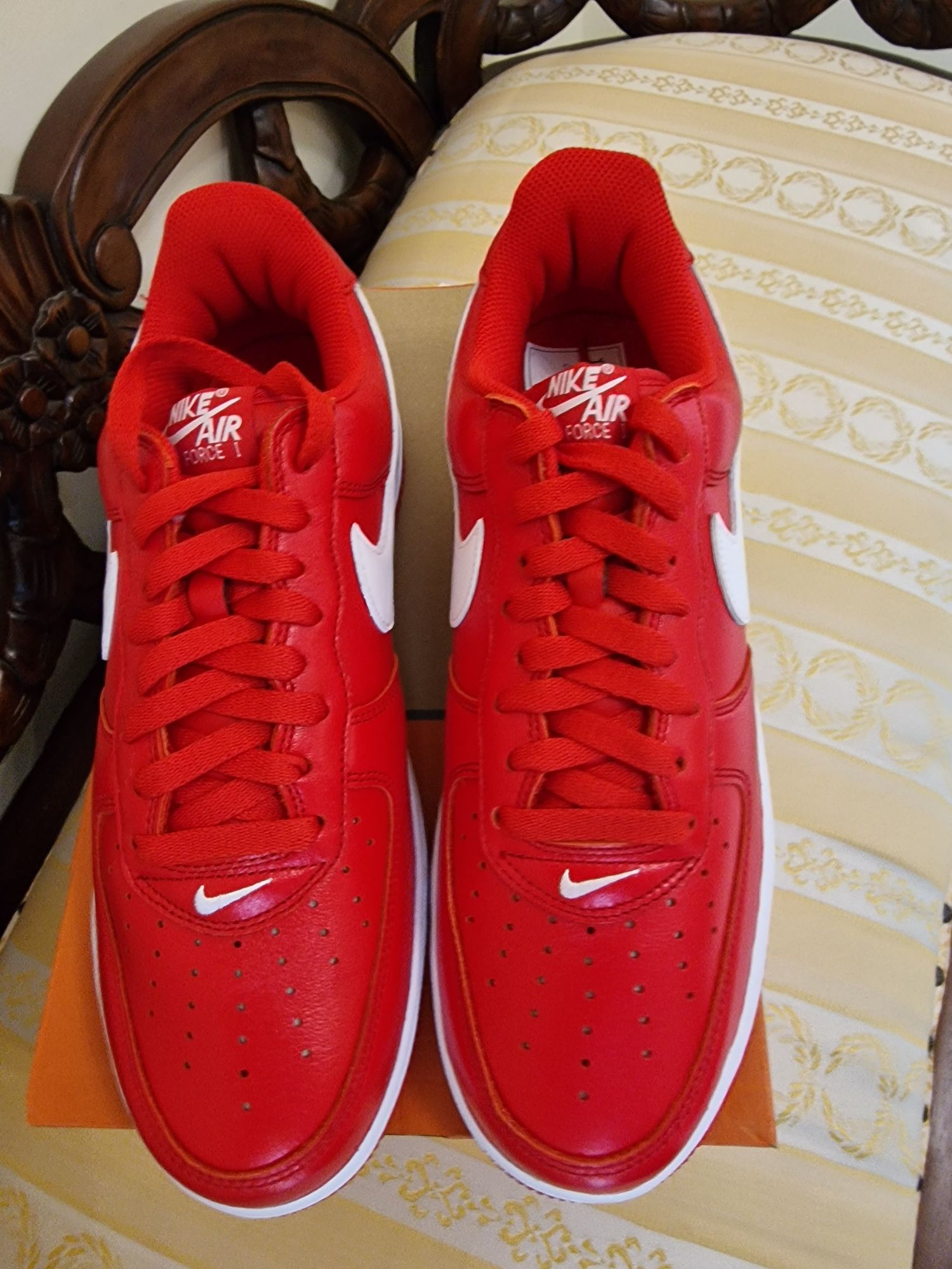 Nowe buty Nike Air Force 1 Low Retro QS 44.5