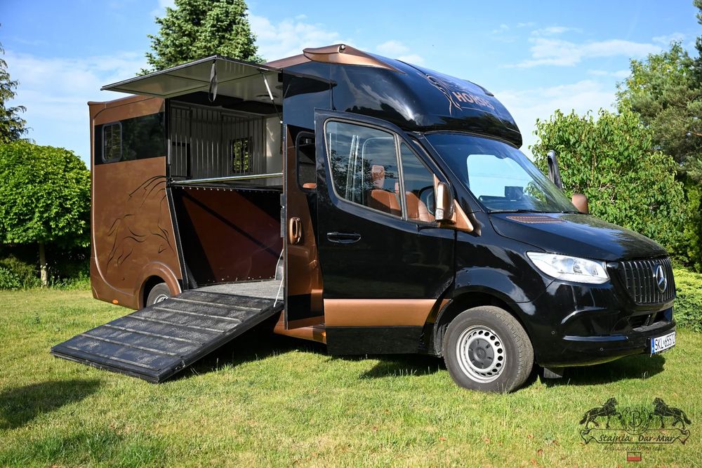 Mercedes-Benz Sprinter Koniowóz  Nowa zabudowa na 2 Konie,  Kabina Sypialna, Skórzana tapicerka
