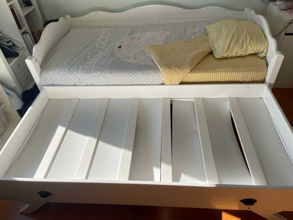 Cama criança com cama extra
