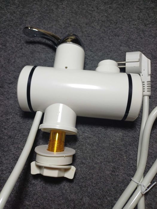 Електричний проточний водонагрівач кран з LСD екраном