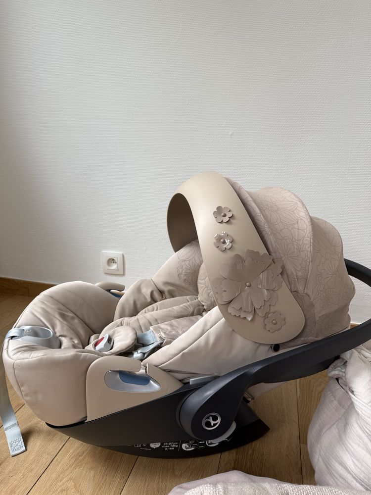 Cybex Cloud Z Simply Flowers Biege