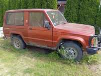 Isuzu Trooper 2.6 Benz.