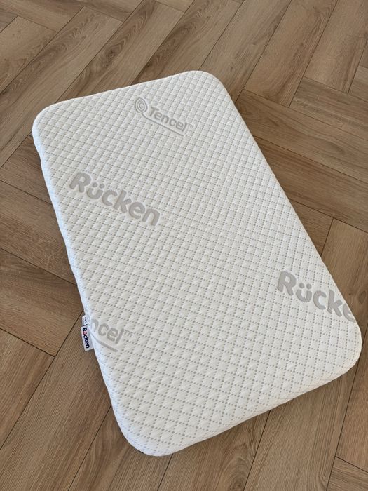 Materac dzieciecy Rucken 82x50 do dostawki Chicco