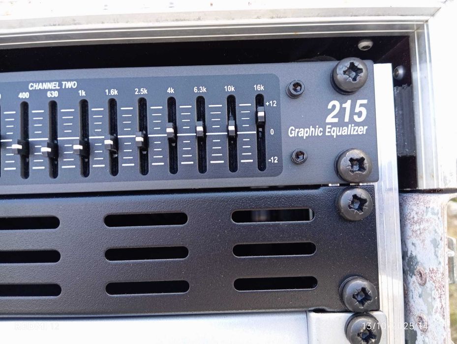 Amplificador QSC GX5 + Equalizador DBX 215 c/ Case Incluída
