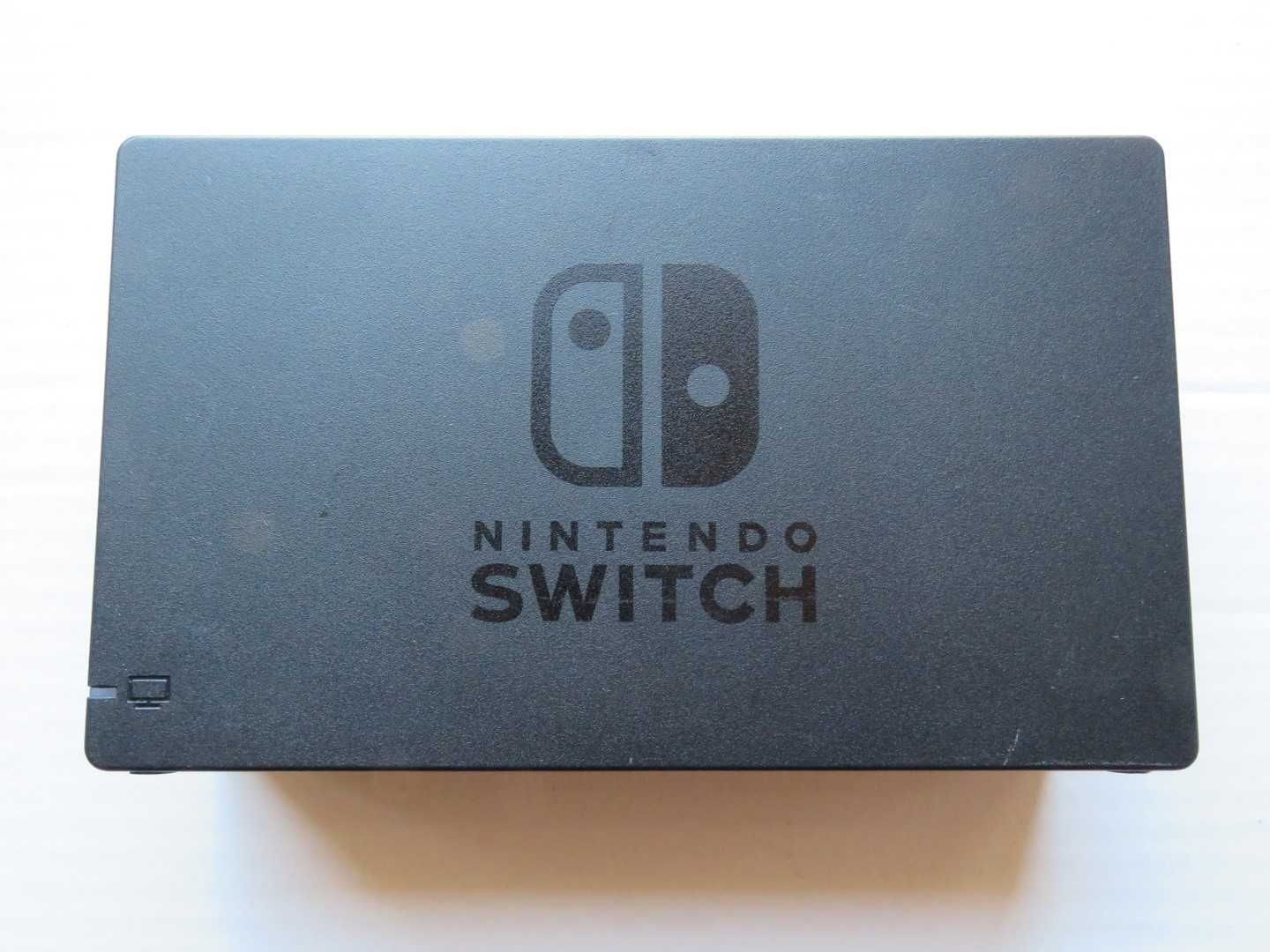 Troco Doca Nintendo Switch. Usada bom estado. Type-C