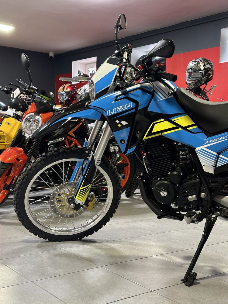Мотоцикл Lifan KPX 250
