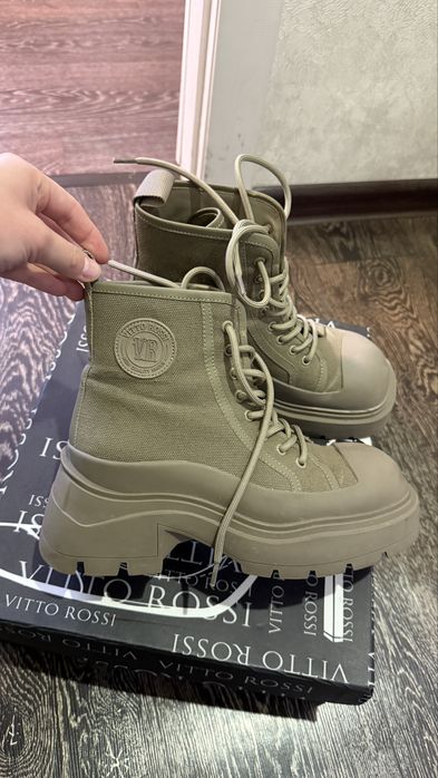 Нові чоботи хакі VITTO ROSSI