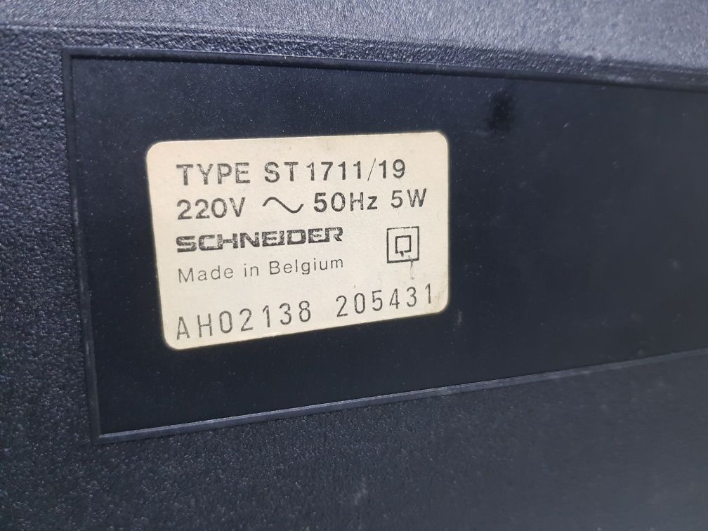 Віниловий програвач SCHNEIDER ST 1711, 33/45 об/хв, б/у з Німеччини